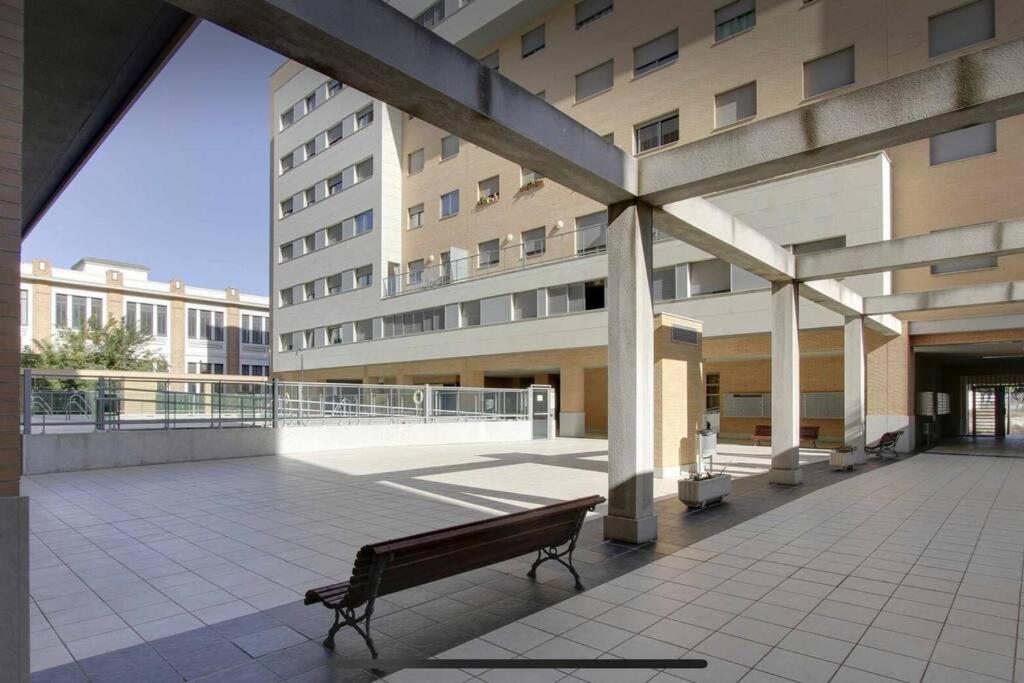 マラガPacifico P4 - Bonito Apartamento Con Piscina & Parking, Playa A 100 Metrosアパートメント エクステリア 写真